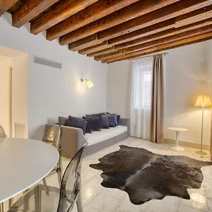  Apartment Ca Margherita Loft & Square Palazzo Grifalconi Italy